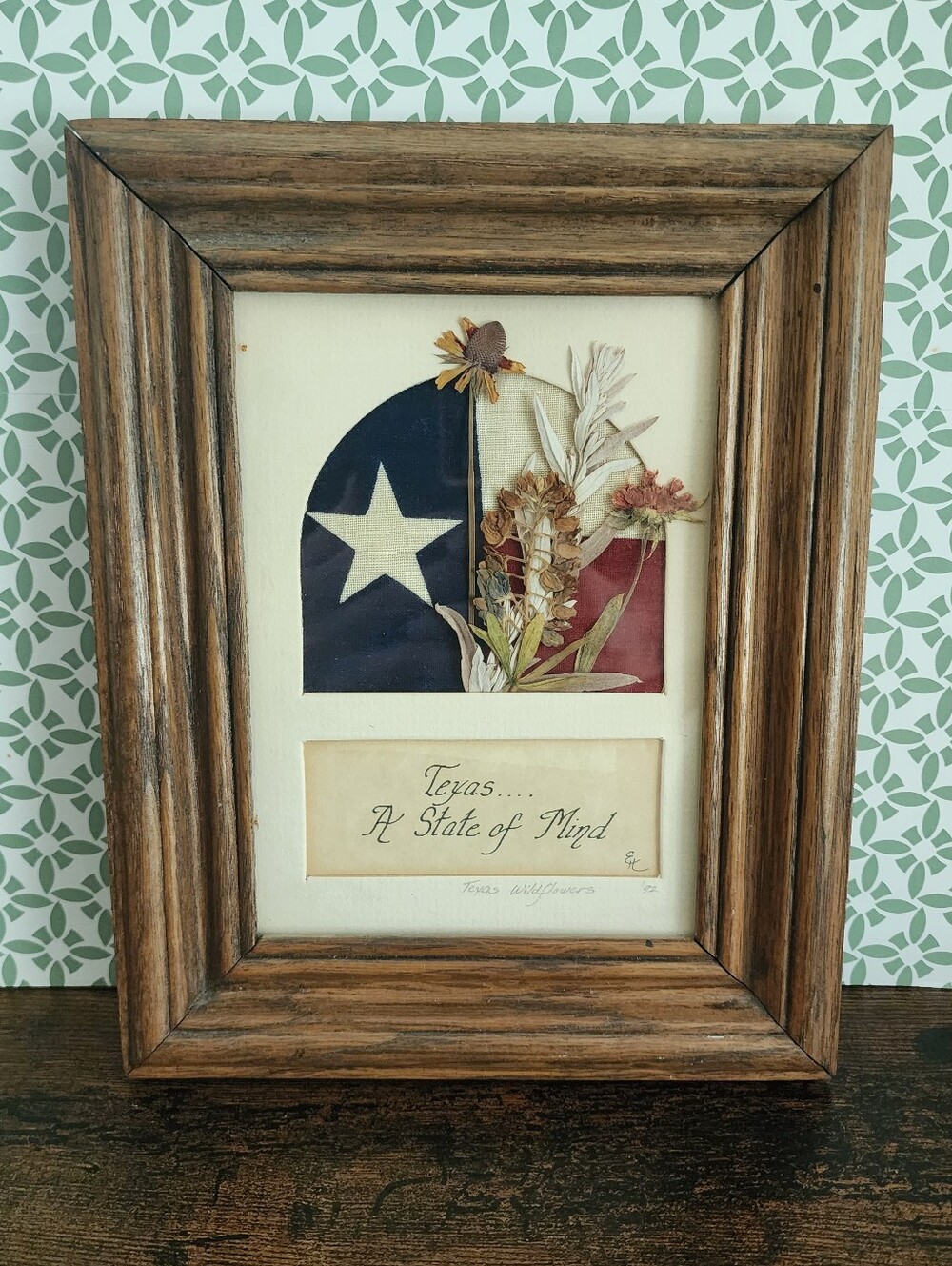 Vintage Wood-Framed Texas State Art Print with Dried Floral Accent - Brown